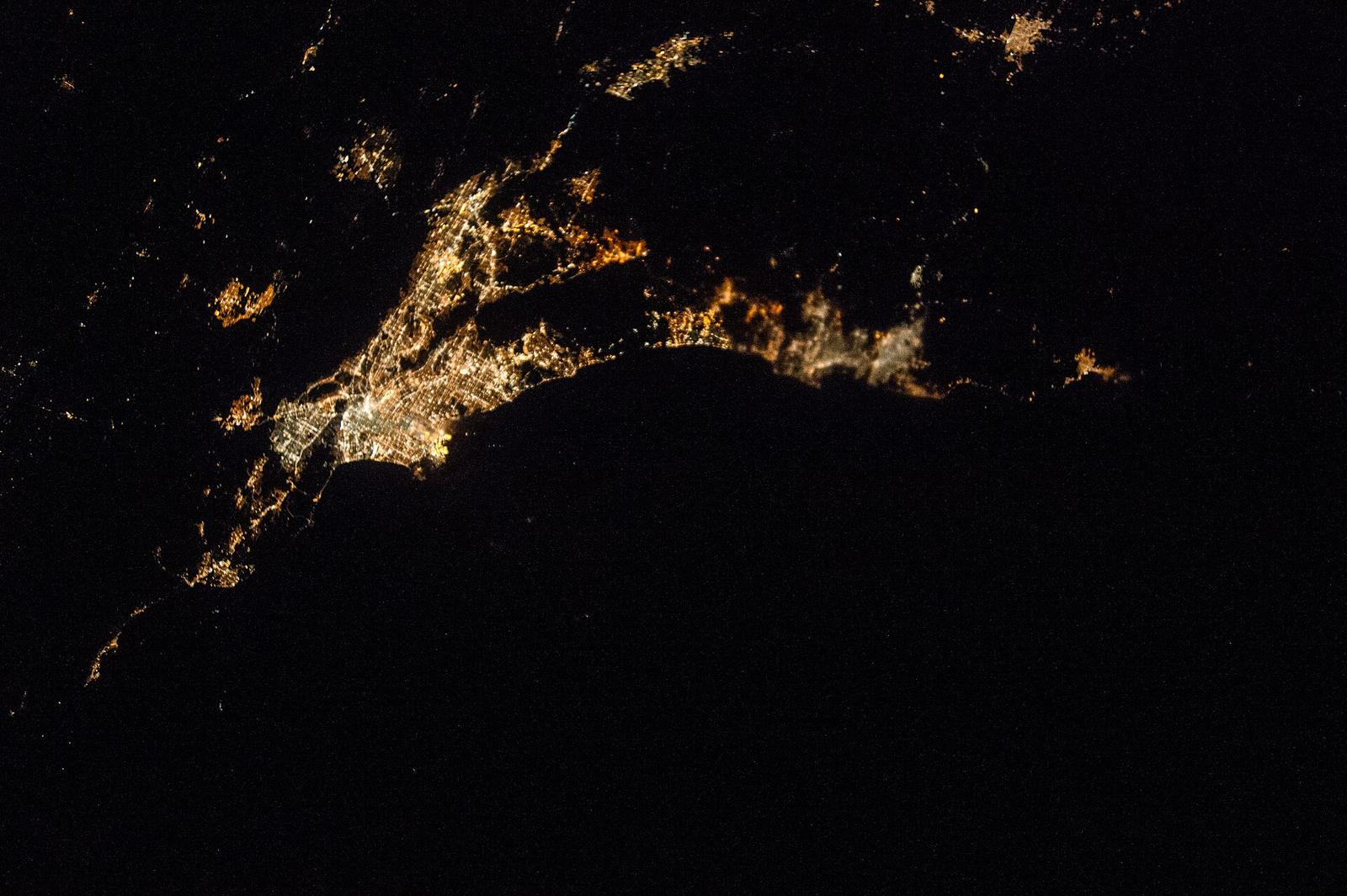 Southern California at night photographed from the International Space Station, with the lights of Los Angeles and San Diego along the coast